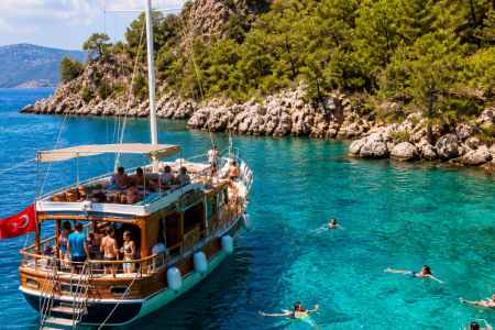 Antalya Korsan Tekne turu